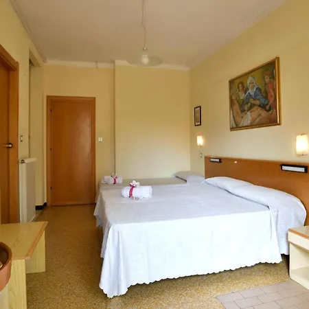 Ξενοδοχείο Mediterranea 3*