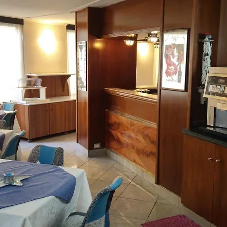 Mediterranea Hotel 3*